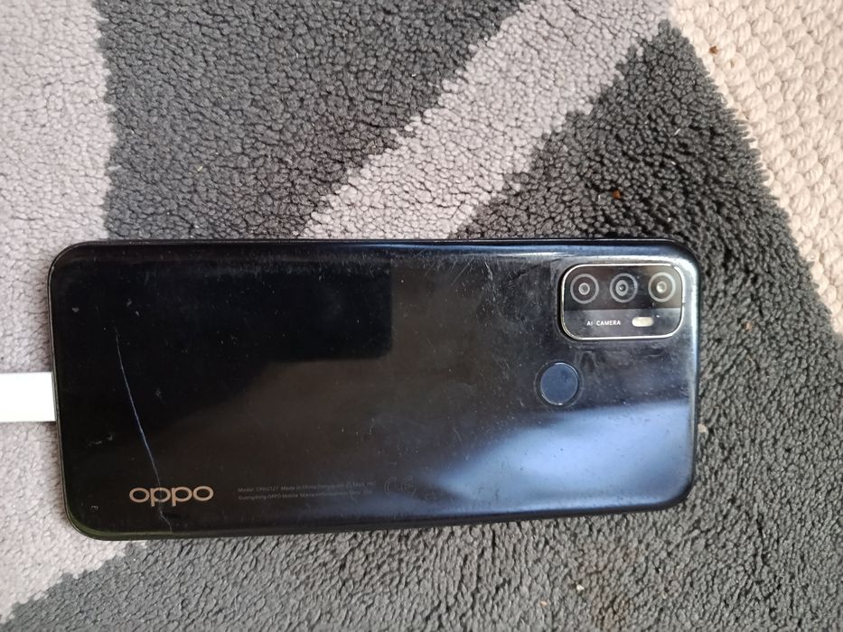 Продам телефон полностью рабочий