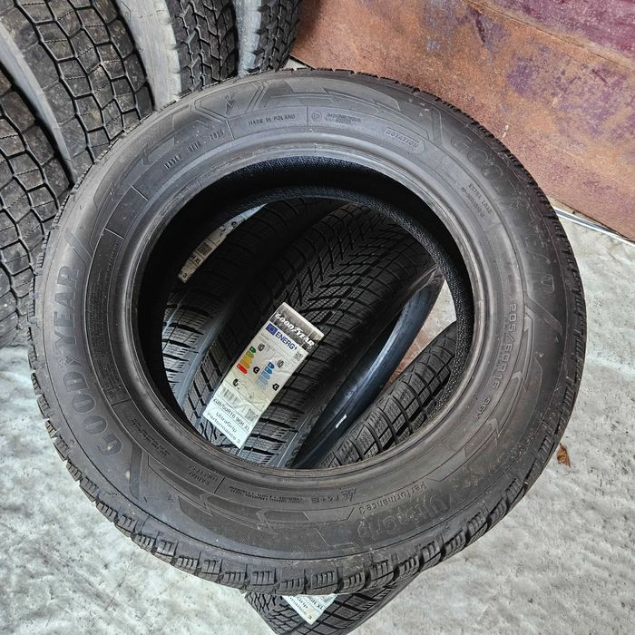 4 Нови зимни гуми 205/60R16 Goodyear UltraGrip Performance 3 XL 96H
