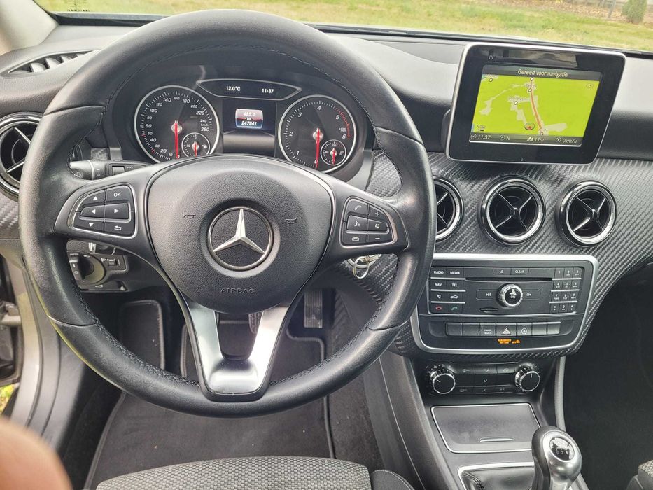 Mercedes GLA 180d TVA Deductibil