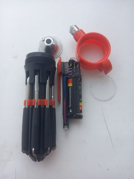 Продам фонарик набор