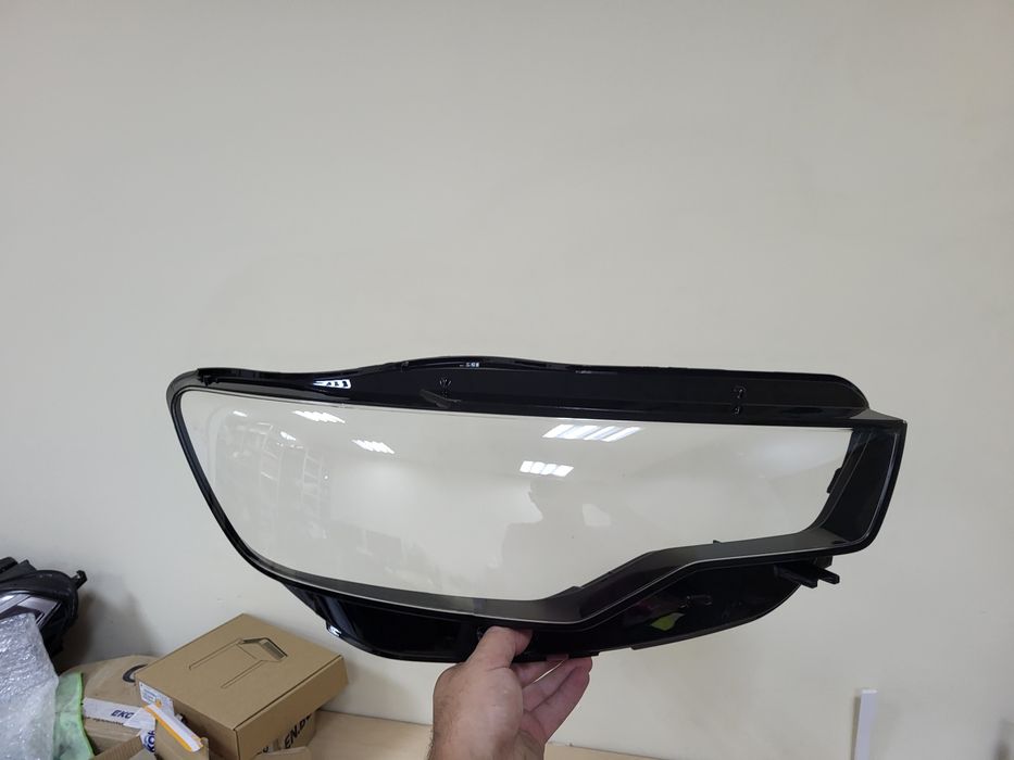 Дясно стъкло за фар Audi A6 C7 преди фейслифт dqsno styklo far farovе