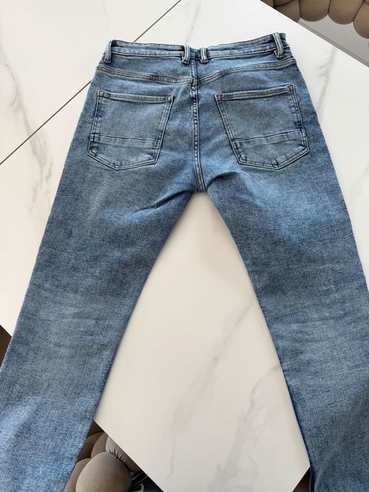 Мъжки дънки Zara