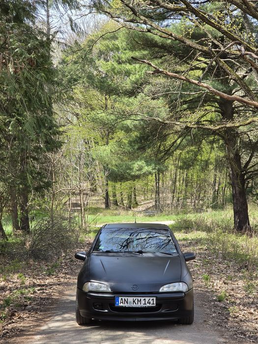 Opel, vând sau schimb!