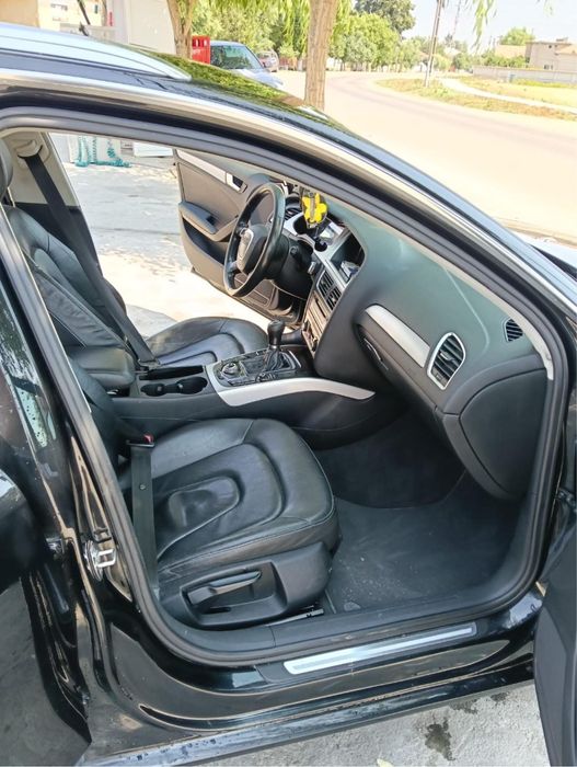 Dezmembrez Audi a4