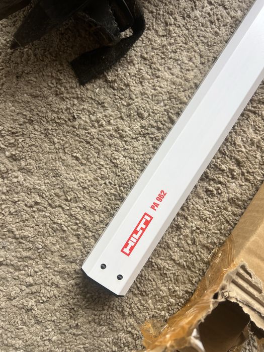 Hilti PR 30- HVS nivela laser Hilti pra 90 trepied telescopic
