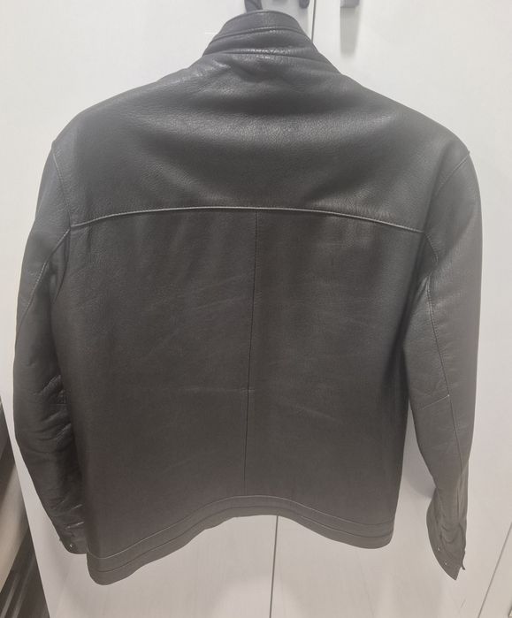 Продаю кожанную куртку