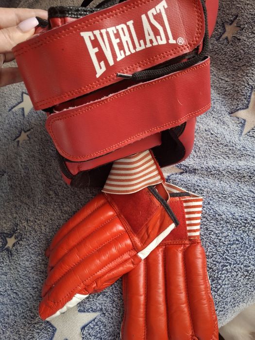 Шлем, перчатки, кимоно