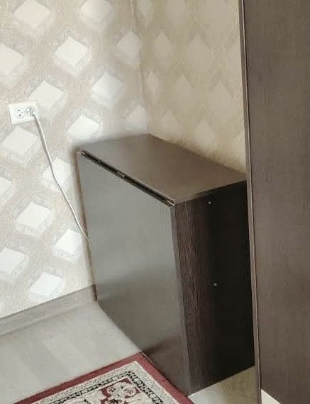 Продам стол-тумбу