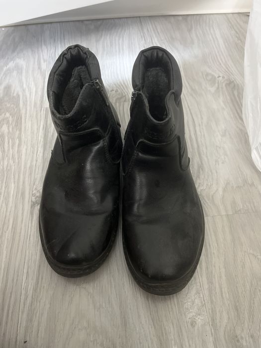 Аяк киімдер 30-32-34өлшемдер