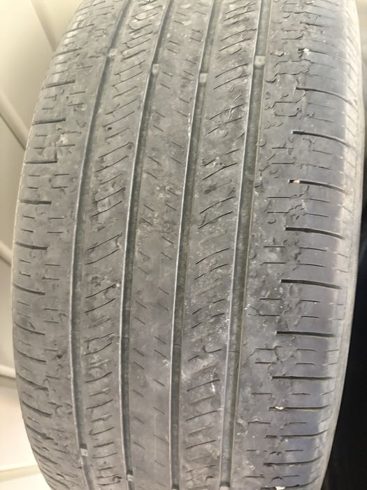 Продам резину 235/55/ R19