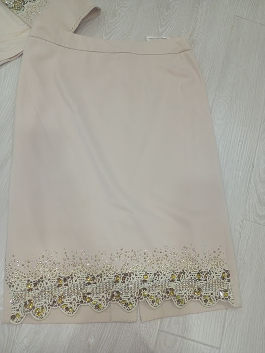 Келиштириб срочна бериб юбораман! Кастюм юбка тройка размер тур.40