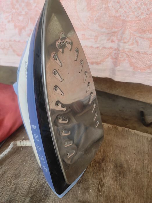 Утюг почти новый