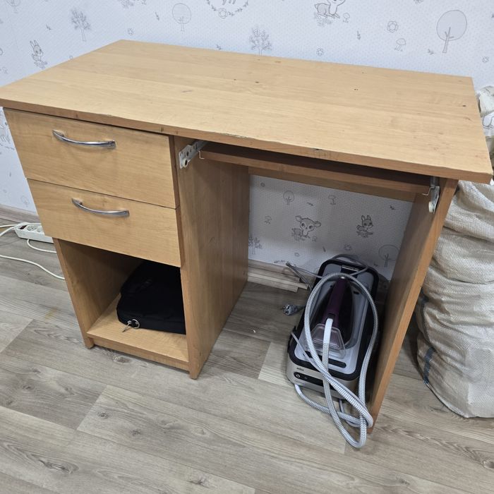 Стол отдам бесплатно