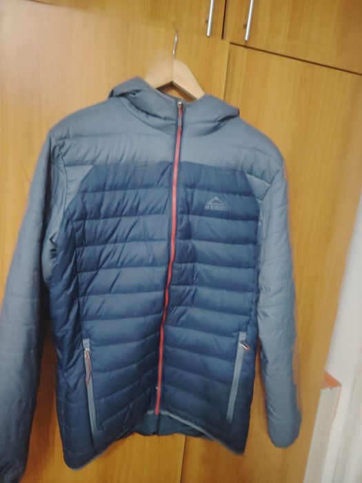 Vînd geci bărbați,veste mărimi M ,L - XL  preturi 50-150 lei!