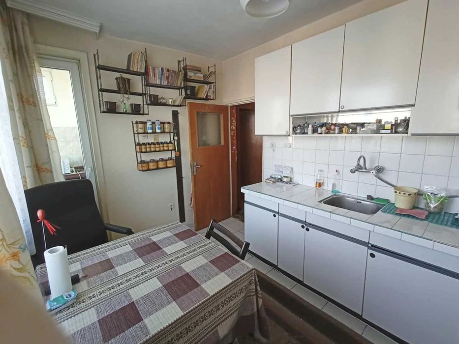 Продава се Тристаен апартамент в Плевен, Идеален център - 90 кв.м за 765 €/кв.м - Снимка #6