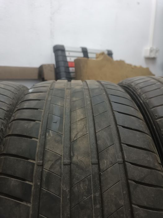 245/45/19 летни в перфектно състояние