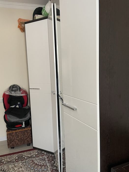 Продам гарнитур из двух шифоньеров