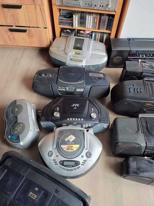 Vând radiocasetofoane Sony,Sharp,Jvc,Watson,Golf Star,Blaupunkt etc