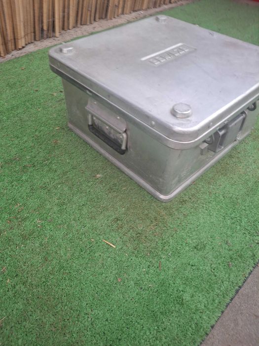 Алуминиева кутия-