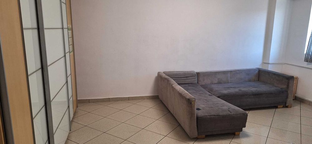 Inchiriez  apartament cu 3 camere pe calea Aradului