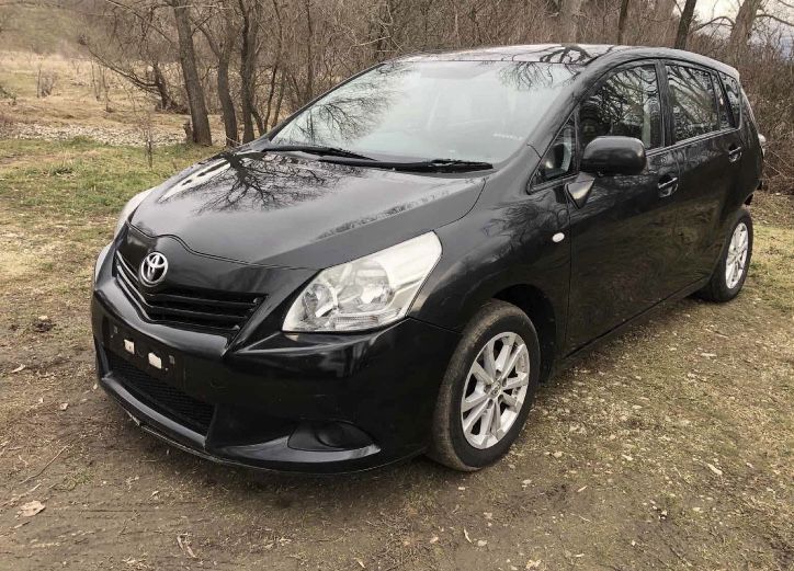 Тойота Версо /Toyota Verso 2.0D4D 126кс. 2011г. НА ЧАСТИ