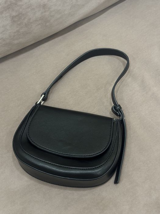 Сумки багет MANGO