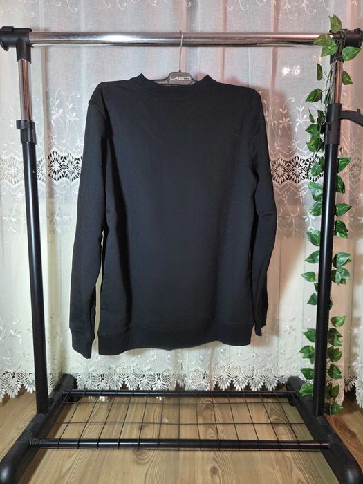 Bluza neagra marimea M