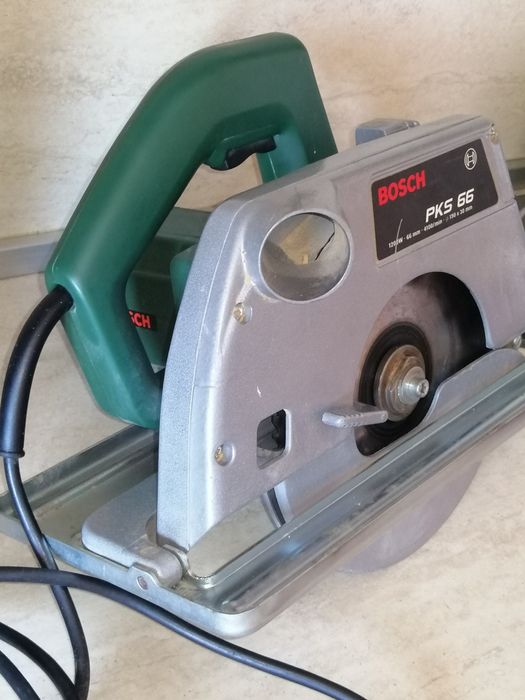 Ръчен циркуляр Bosch PKS 66