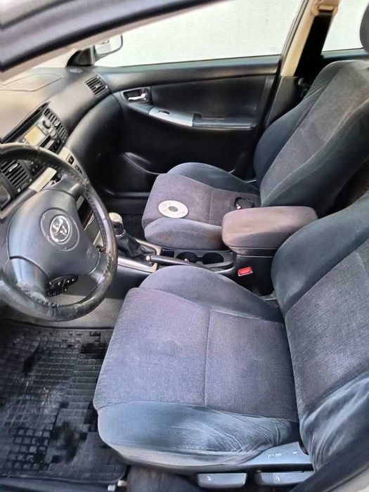 Schimb sau vând Toyota Corolla 1,6 GPL, fiscal