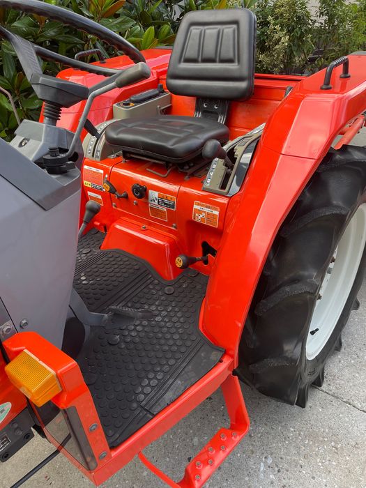 Tractor japonez Kubota GL-220,4x4