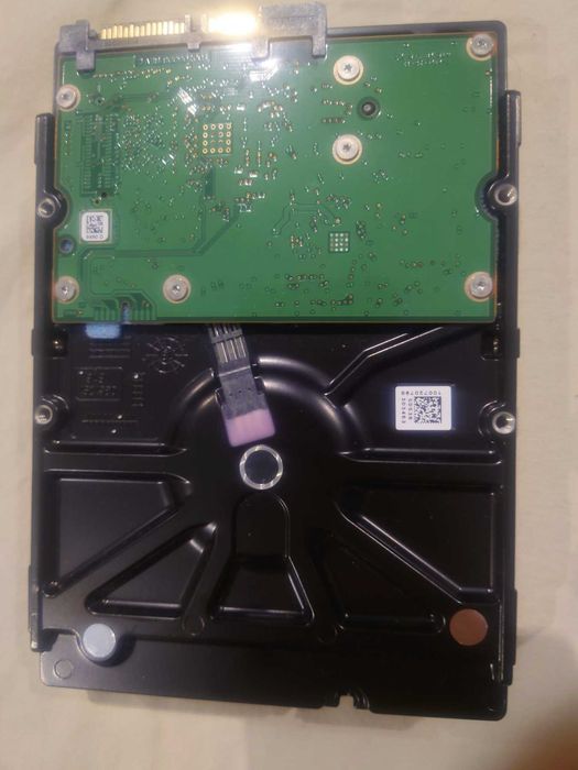 Продавам Hard Disk 4TB SATA 3.5"