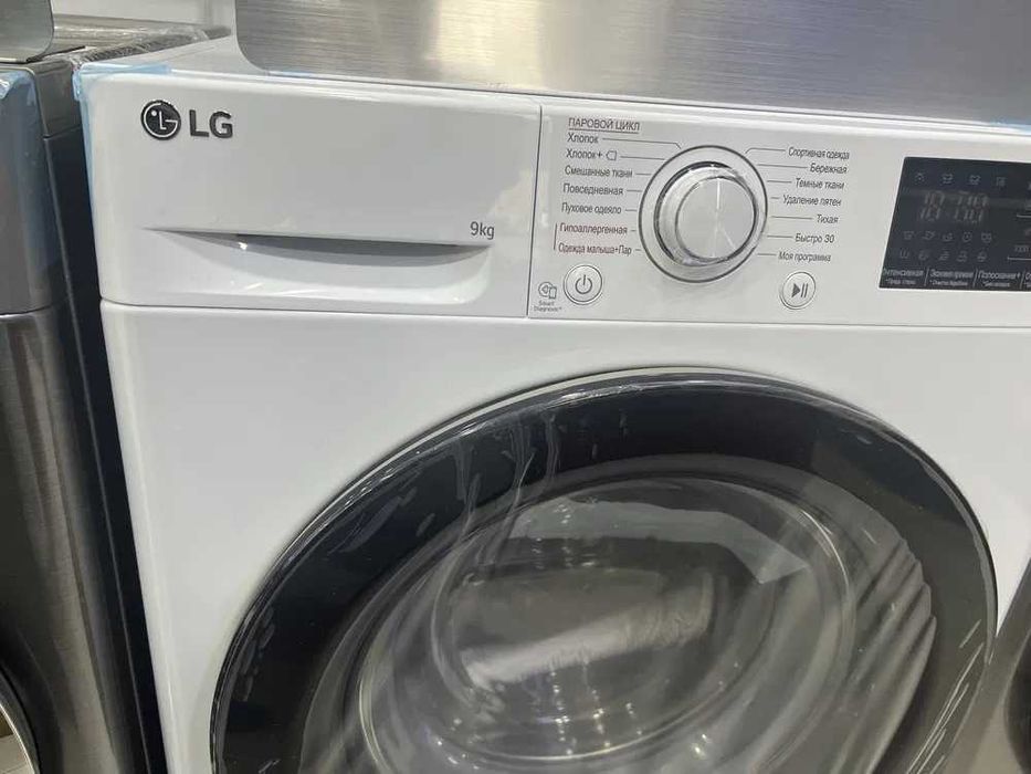 Стиральная машина LG F2V3FS6W 9 Кг