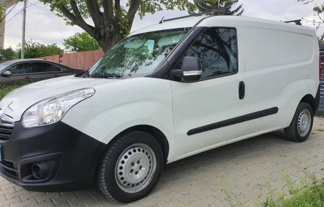 Dezmembrez Opel Combo 1.3 CDTI din 2012 volan pe stanga