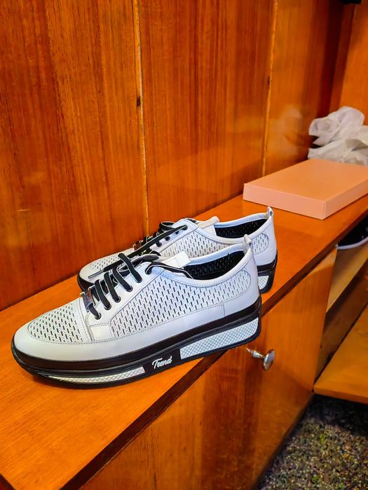 Дамски нови обувки