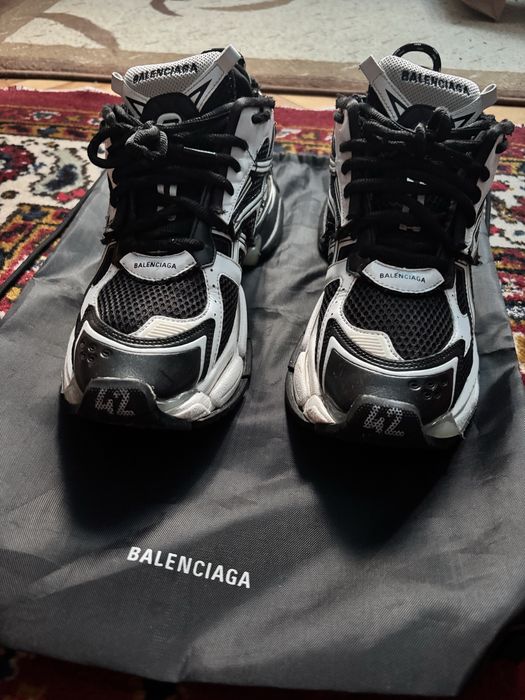 Balenciaga Runner
