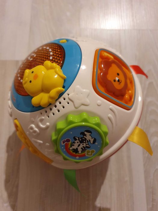 Интерактивни играчки:кула с топчета, музикална топка