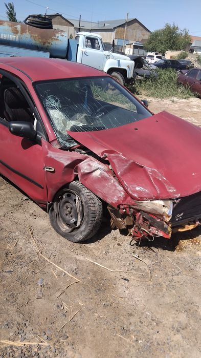 Аварини мазда 323 автомат каропка матор жаксы