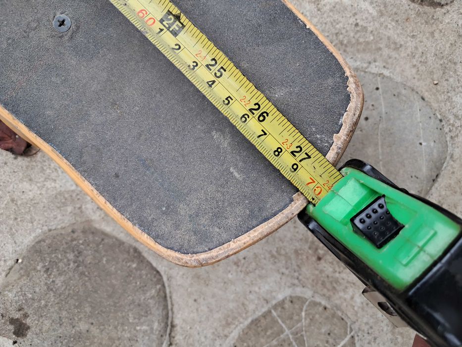 Longboard pentru copii de aprox 10 ani