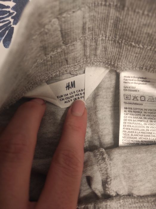 Set 2 pantaloni măr. 8-9 ani H&M