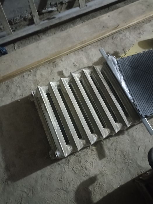 Чугунный батарея