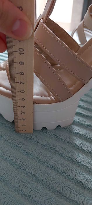 Летние босоножки