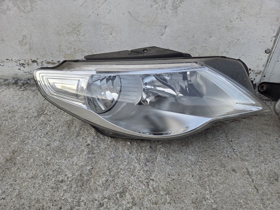 Far Faruri Vw volkswagen passat CC 2010