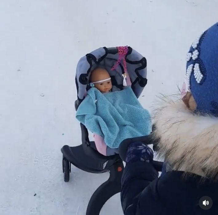 Продам коляску для кукол