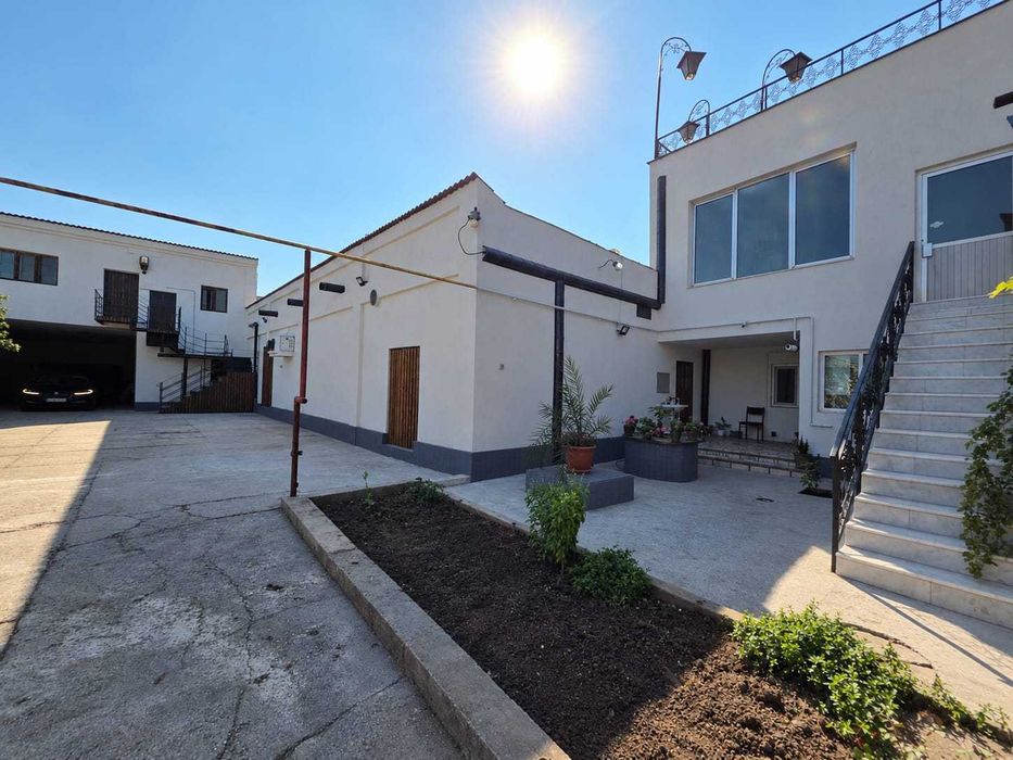 Casa istorica de vanzare