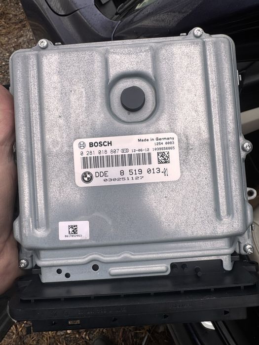 Calculator ecu motor  bmw x1 e84 lci 2014  0281018807 sau 8519013