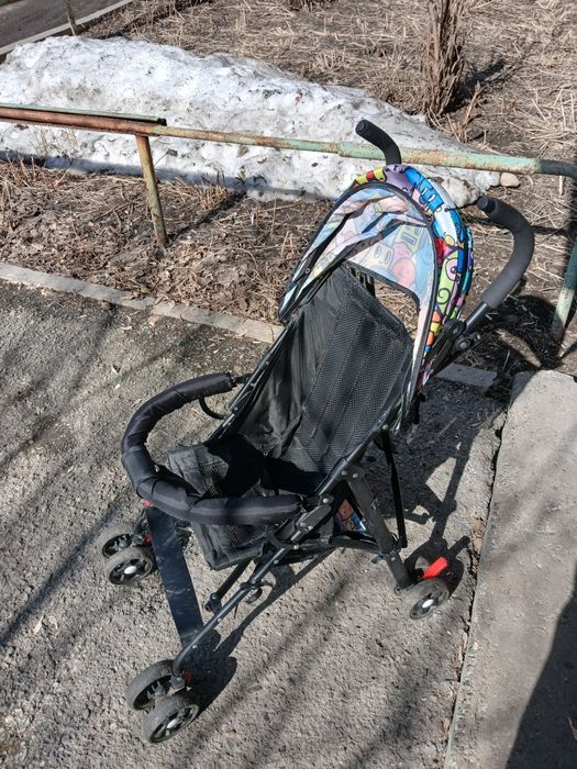 Коляска прогулочная складная трость