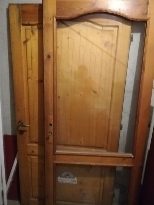 Дървени врати с каси