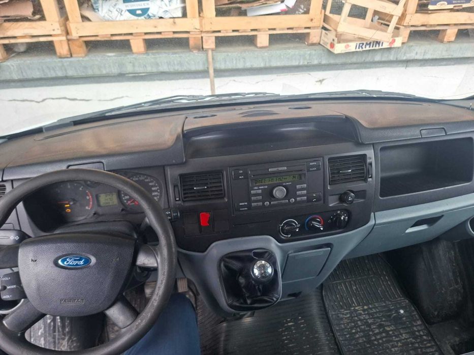 De vanzare ford transit 2.4 motorina 5 trepte manual