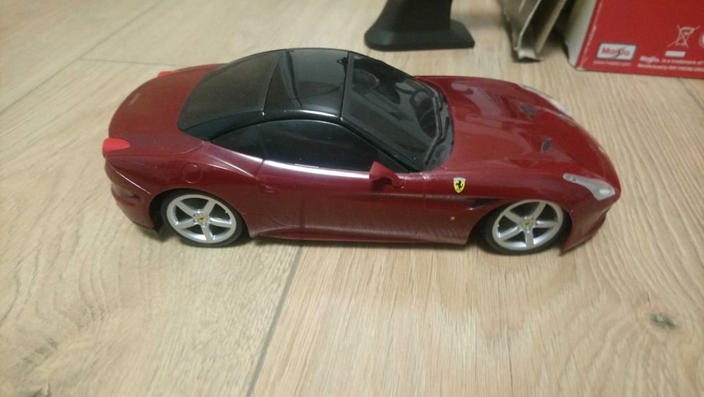 MAISTO RASTAR 2 ДВЕ радиоуправляеми коли