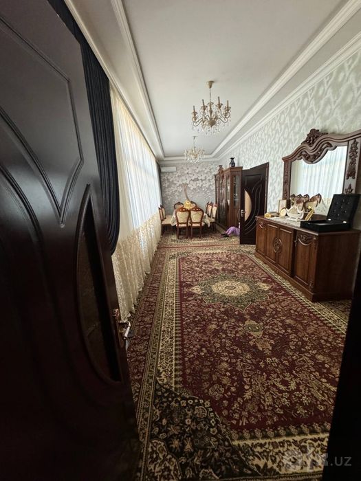 Toshkent tumani kok saroyda uy sotiladi